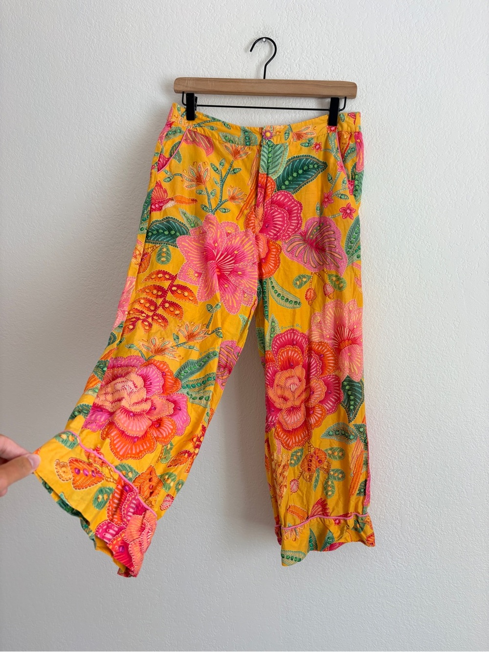 Anthropologie Farm Rio Macaw Tropical Bloom Pants View 3